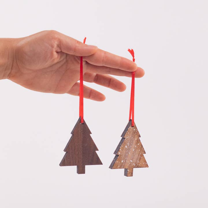 Collin Garrity - Venta al por mayor Adornos - Adorno de madera de nogal con luces pintadas salpicaduras2