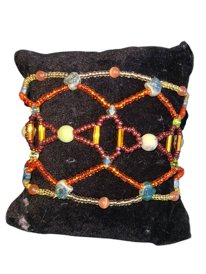 Bracelet Hélice Nid d'Abeille Chrysoprase pour la vente par Tsuga Beadwork