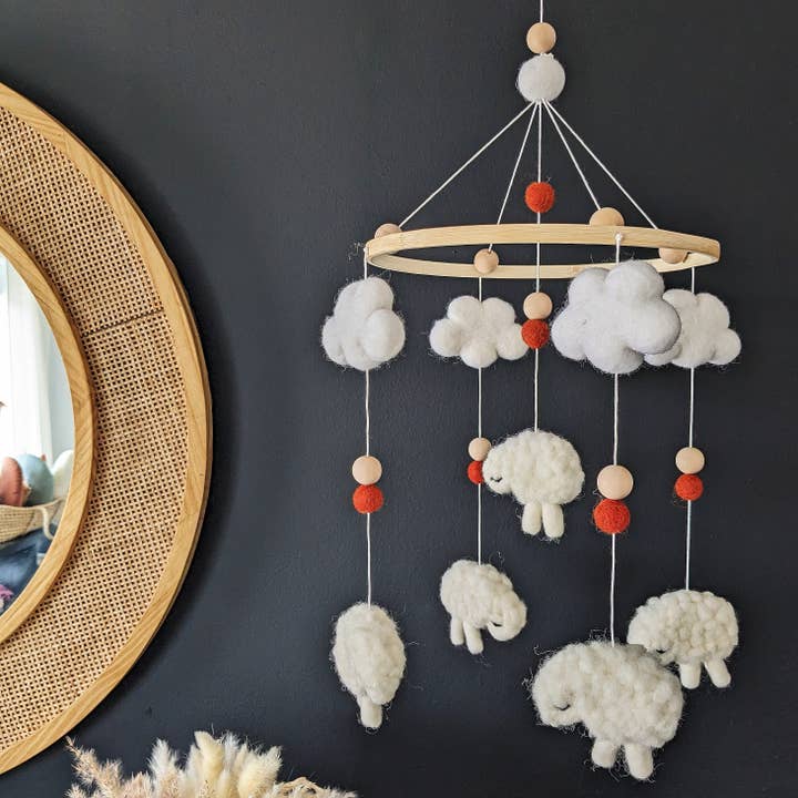 Mobile pour bébé, Mobile bébé mouton, Mobile chambre bebe for wholesale by Bibo et Mimo