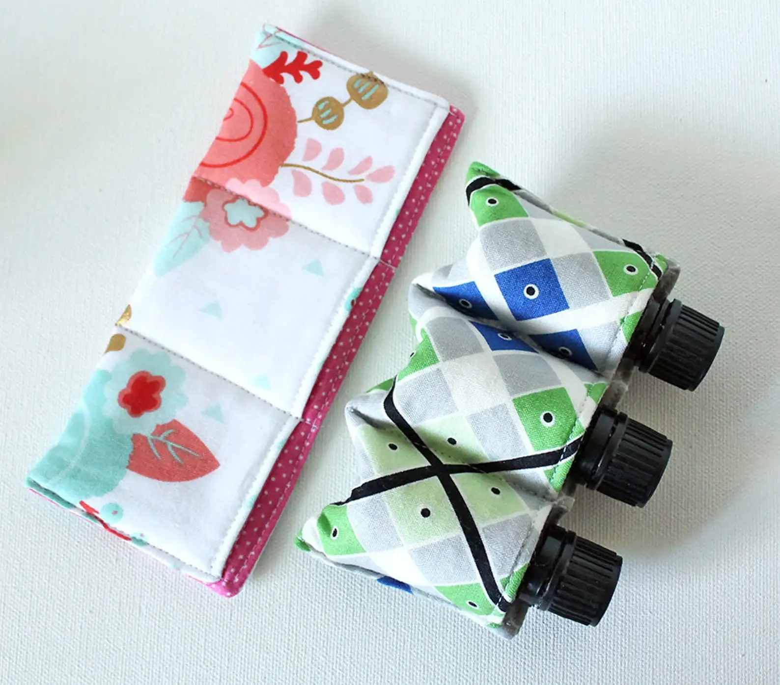 edeenut - Wholesale Pouch - Women's - Essential OIL HOLDER storage pockets 15ML bottle size5