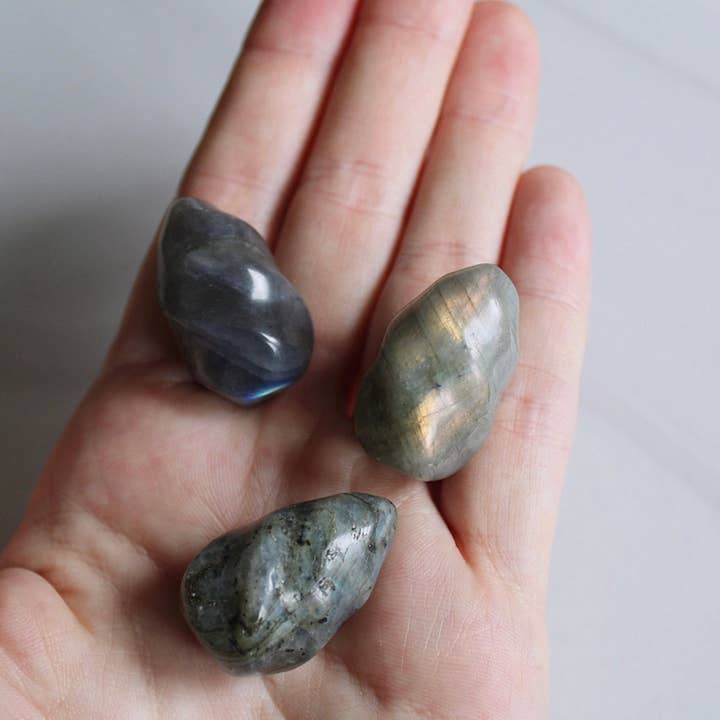 Pebble House - Wholesale Spiritual Stone/Crystal - Labradorite Mini Flame (Crystals & Stones)