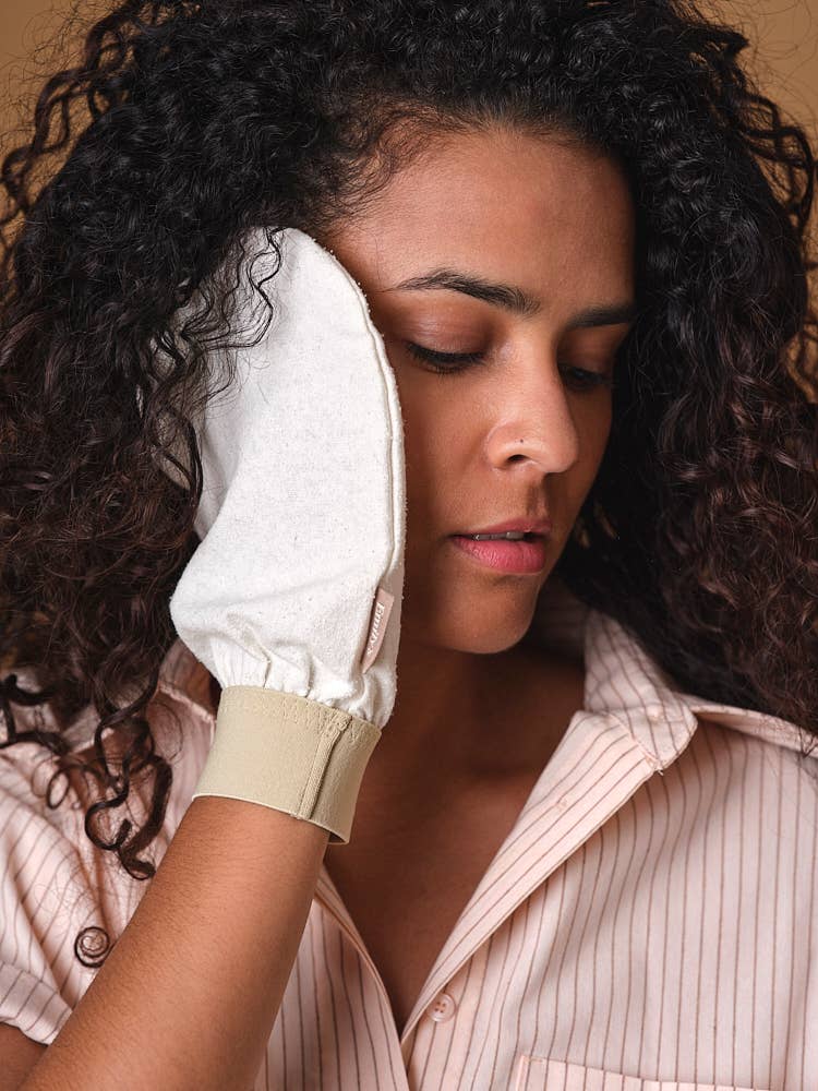 Emily's Pillow - Wholesale Exfoliating Gloves/Mitts - Pure Silk Exfoliating Glove