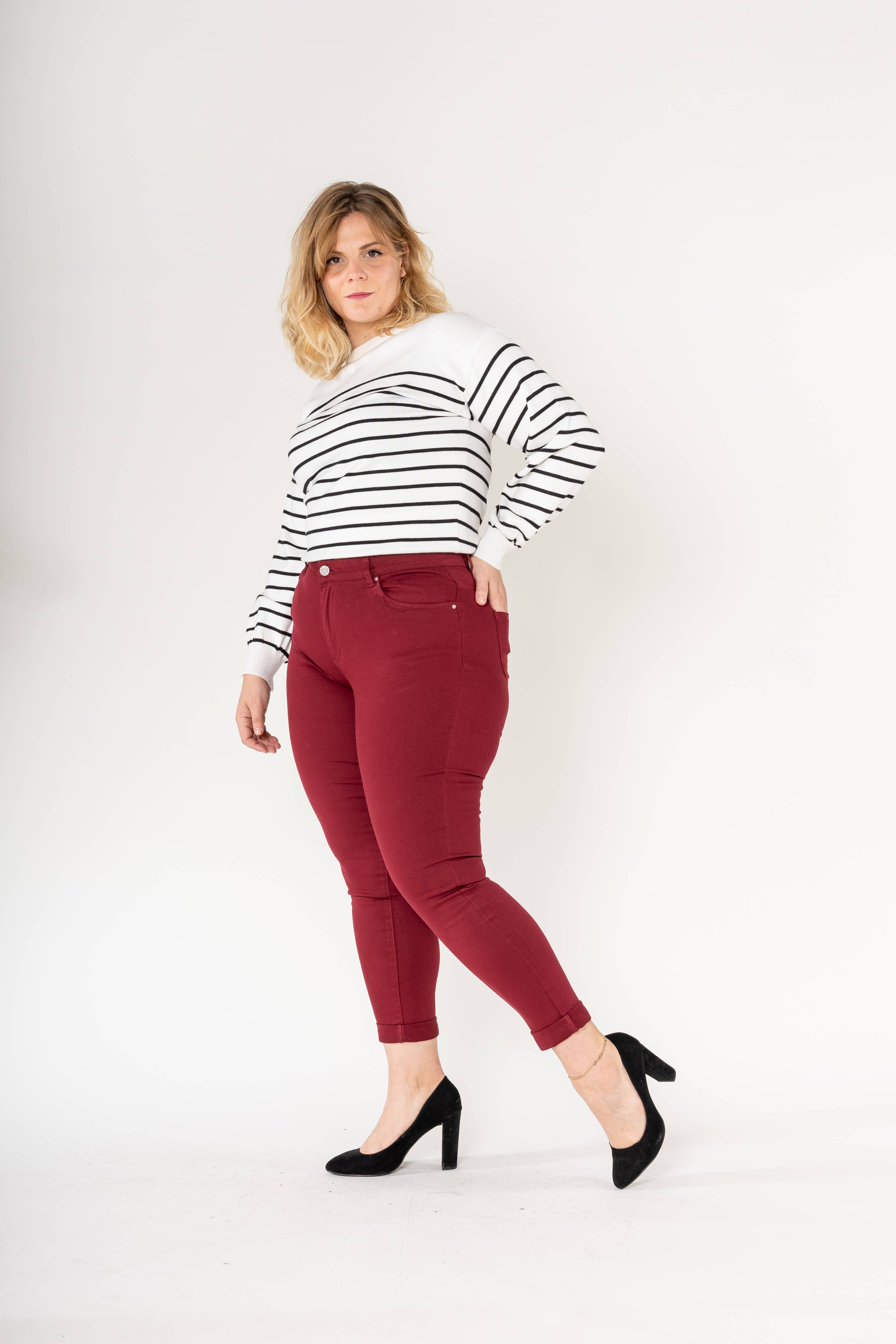 Nina Carter – Calças - Mulher por atacado – Tamanho Plus Curve Plus Tamanho Voltar ao Pescoço P199111