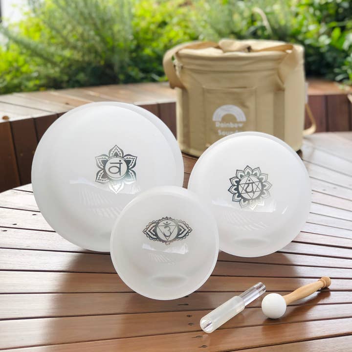 SHARP NOTES | Set of 3 White Crystal Singing Bowls in Beige Bag for wholesale by Rainbow Sounds