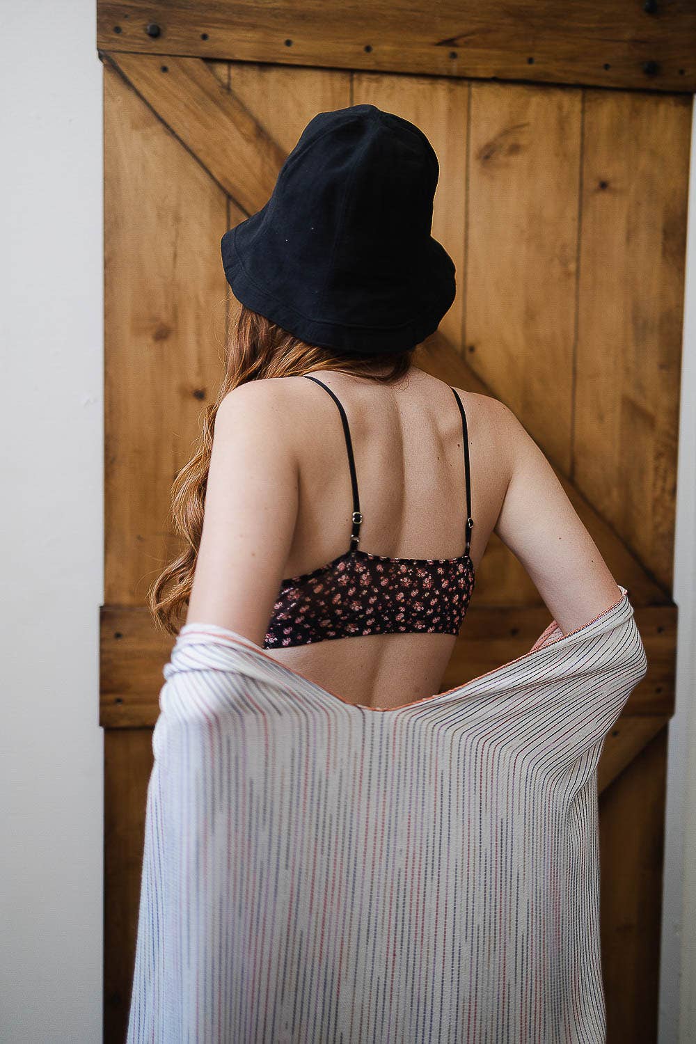 Zwart Urban katoenen bucket hat voor groothandel op Faire4