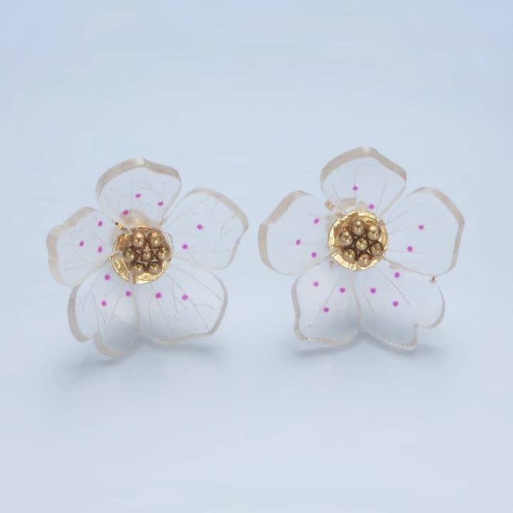 24K Gold Filled Clear Acrylic Pink Enamel Flower Stud Earrings | P100 for wholesale by Aim Eternal