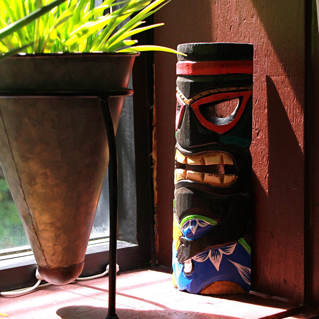 Zeckos - Vendita all'ingrosso Decorazione da parete 3D - Set di 5 maschere tiki in legno stile decorativo polinesiano da 30,5 cm8