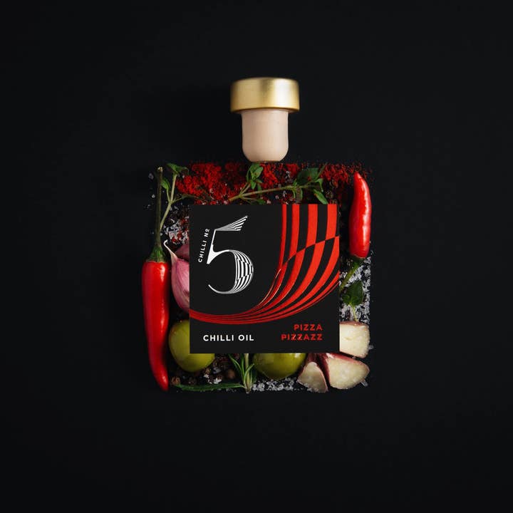 Chilli No. 5 – Engroshandel Olivenolie – Pizza Pizzazz - 200ML chili olie flaske gave - Hot Pizza Oil5