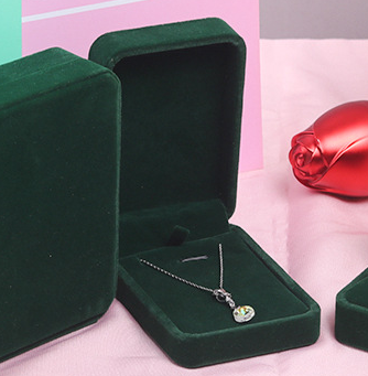 Zakka - Wholesale Jewelry Box/Organizer - Velvet Jewelry Box Green Ring Pendant Necklace Earrings2
