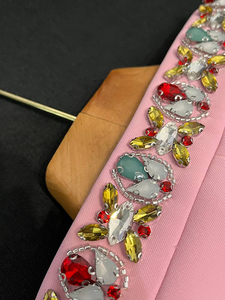 Rose Veste en diamant rose perlée à la main SY379 et costume pantalon skinny en vente sur Faire9