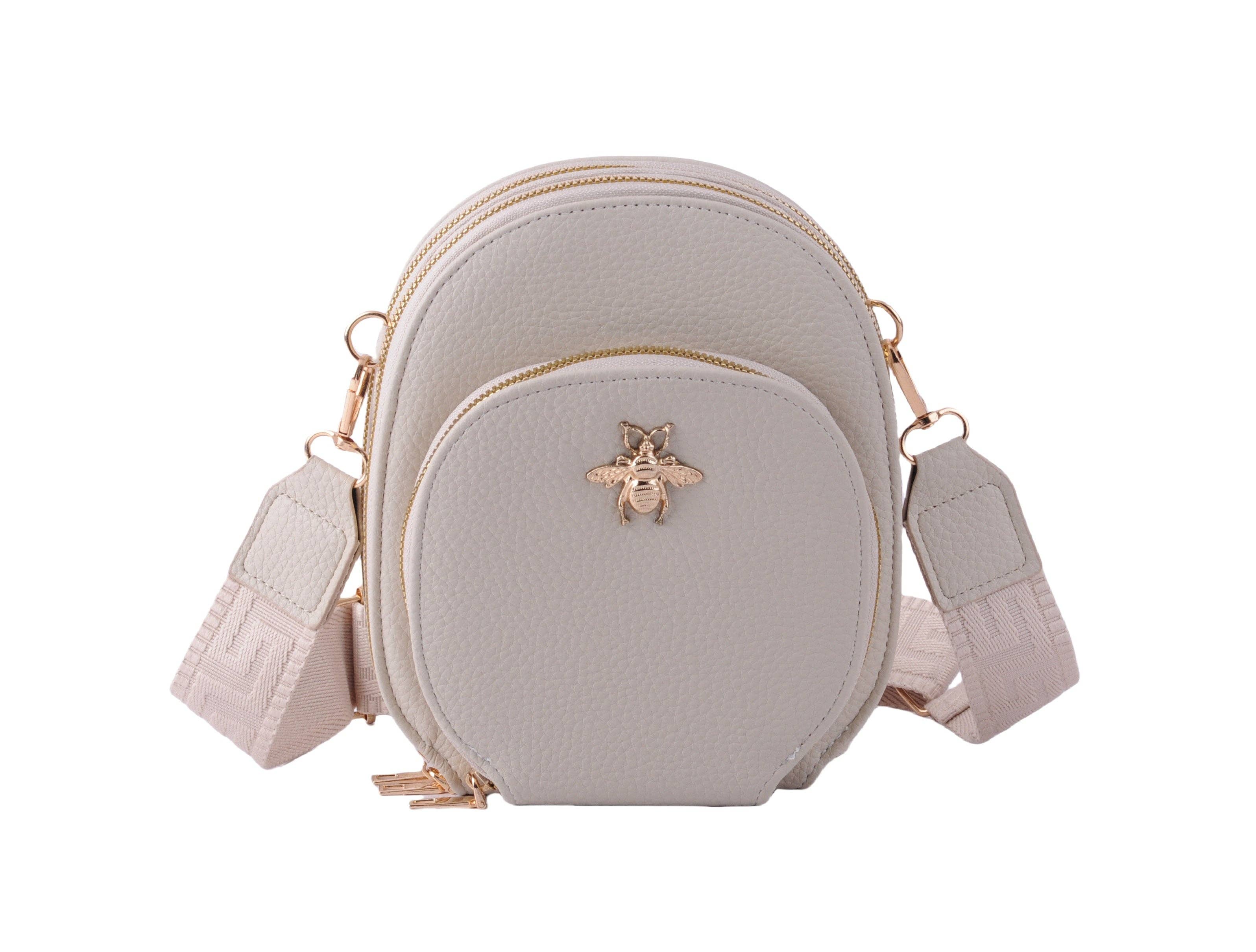 Most Wanted USA – Großhandel Umhängetasche - Damen – Umhängetasche mit Bienen-Beschlägen und Webriemen5