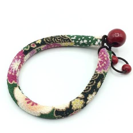 KOTO - Wholesale Beaded Bracelet - Kimono Fabric Bracelet |Green Floral
Pattern made in Kyoto2