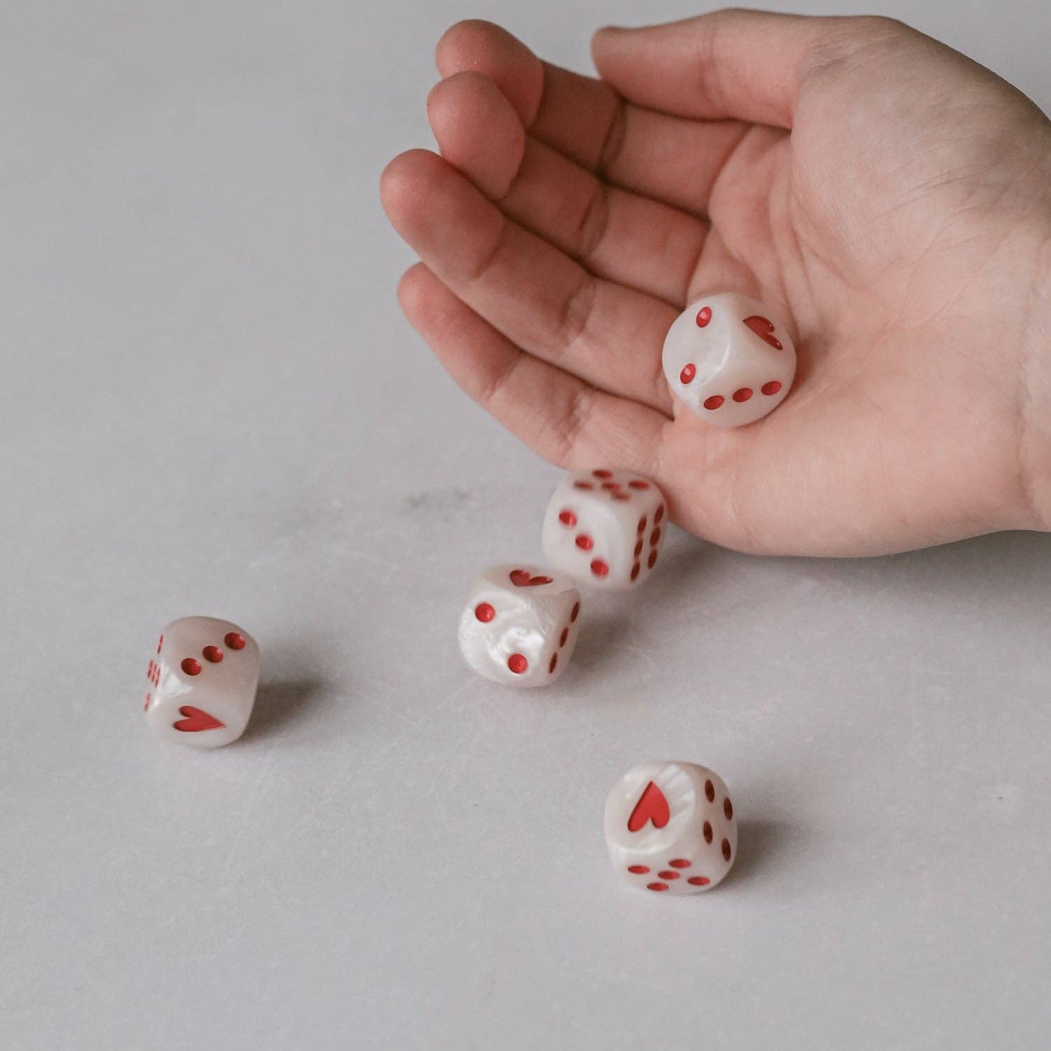 Eulenschnitt - Wholesale Dice - Pearl Red Dice Set (VE = 8 sets)1
