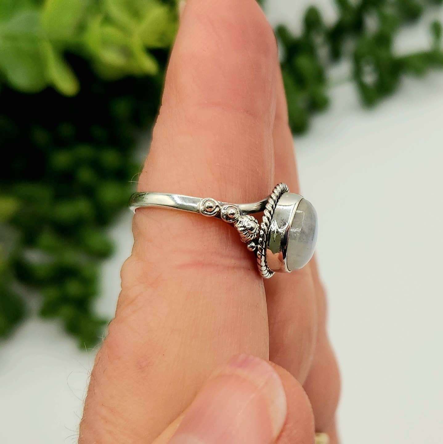 Meraki Gemstones - Venta al por mayor Anillos grandes/de cóctel - Anillo de plata de ley (925) con piedra preciosa de piedra lunar arcoíris7