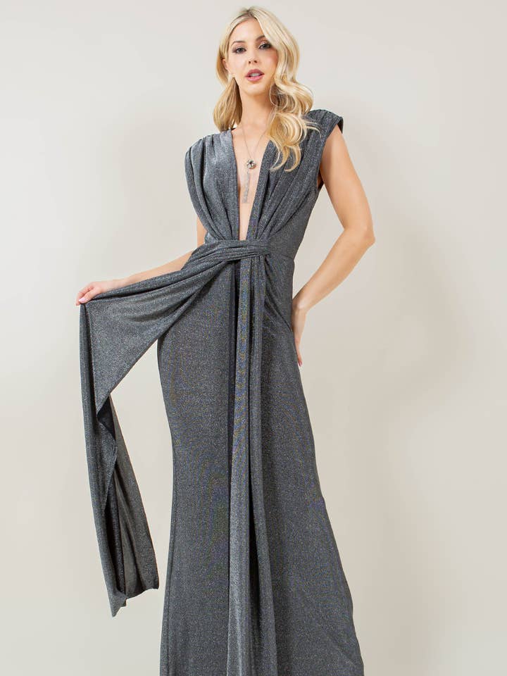 VESTIDO LARGO DRAPEADO CON CUELLO EN V SIN MANGAS DE PUNTO METALIZADO DM3869 para venta al por mayor de Miss Avenue
