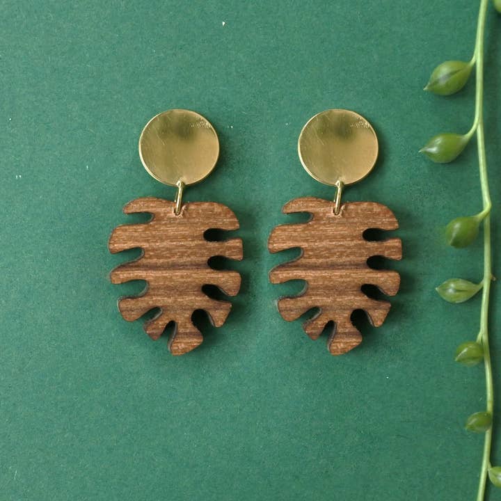 Pendientes de madera monstera para venta al por mayor de All Things We Like