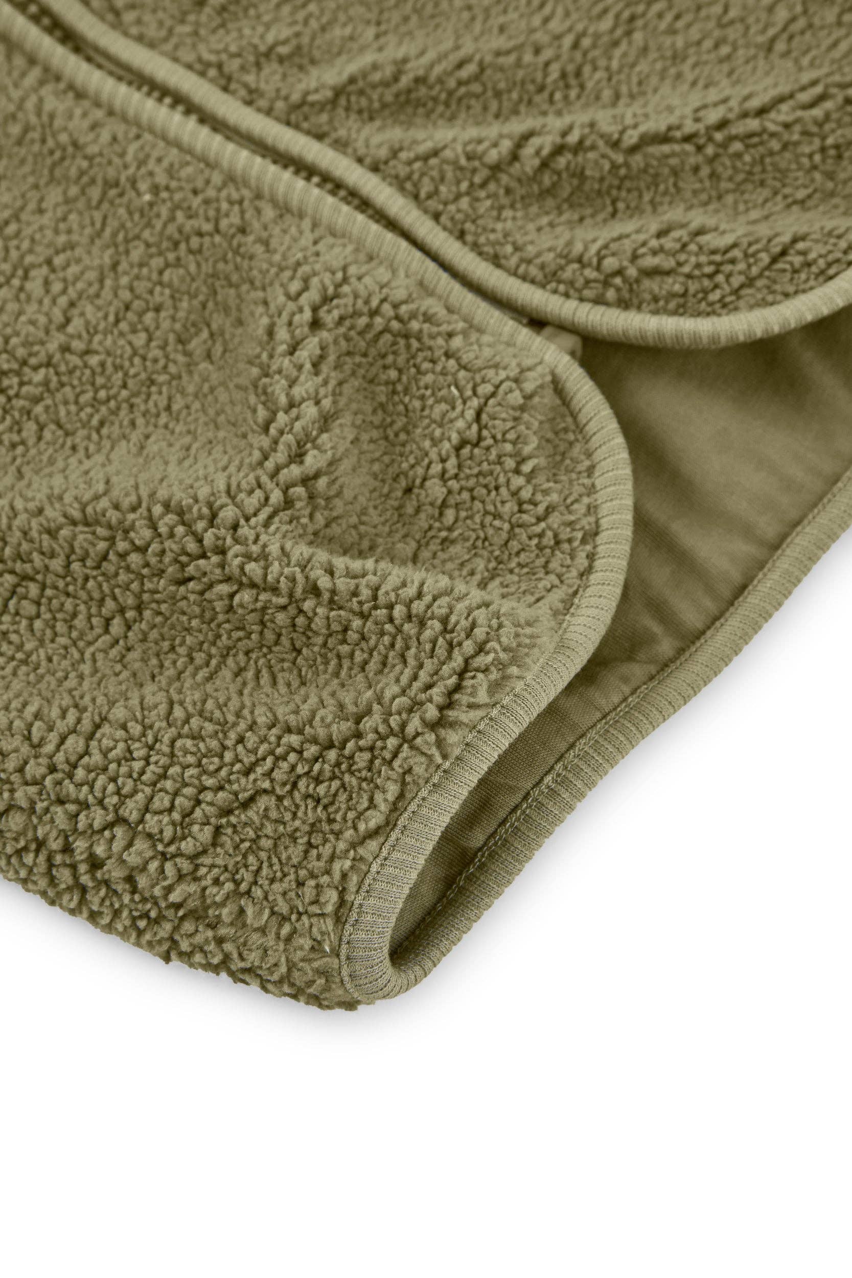 Caqui Casaco Sherpa Orgânico para Bebé em Verde para venda a revendedores na Faire2