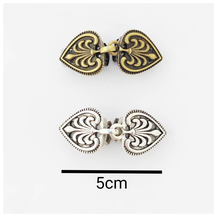 Closure for ponchos, capes, pasminas, vests, scarves... for wholesale by Cristina SJ creative shop