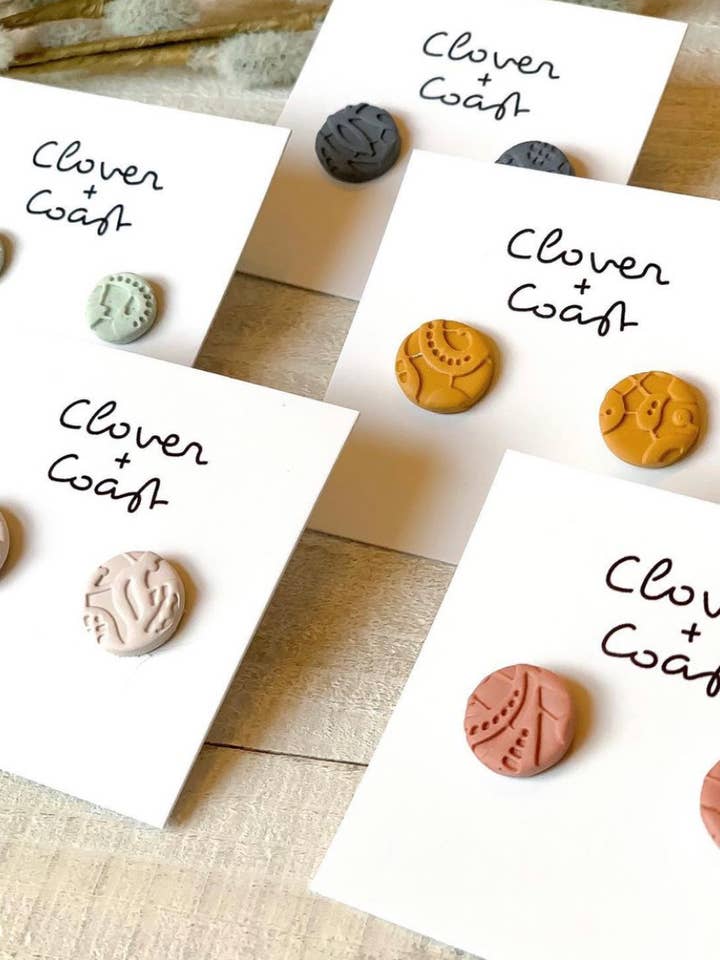Polymer Clay kanten studs voor wholesale door Clover + Coast Designs