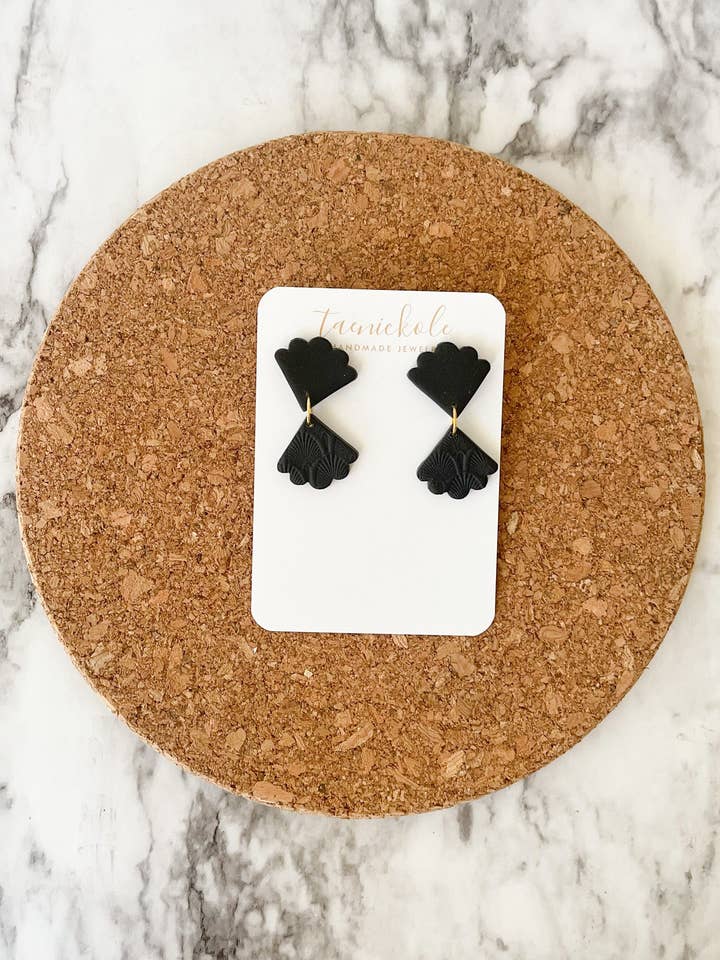 Schwarz | Scallop Drops für den Großhandel von taenickole