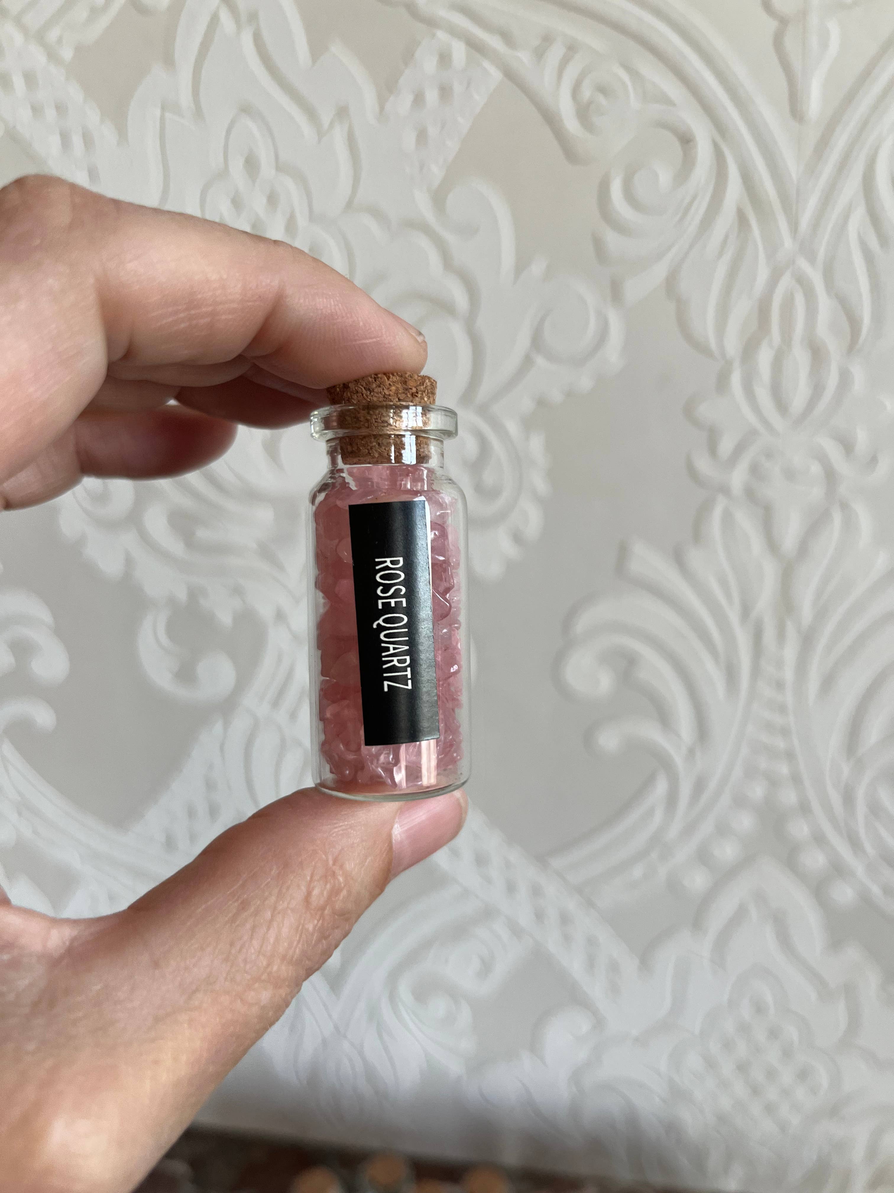 Muno - Wholesale Spiritual Stone/Crystal - Mini Glass Bottle with Semi Precious Gemstones Gift Crystal4