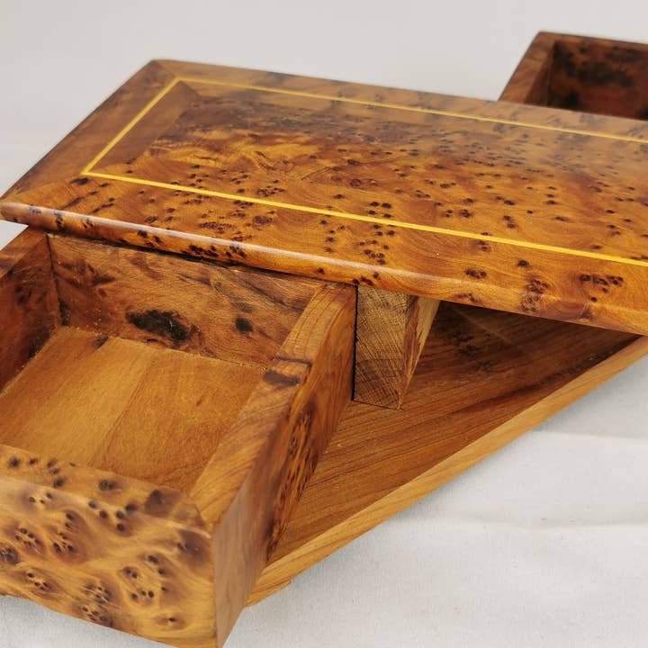Boîte magique Cukklinks, 2 tiroirs, Thuya Burl, 18 x 8 cm pour la vente par BONGUSTOSTYLE