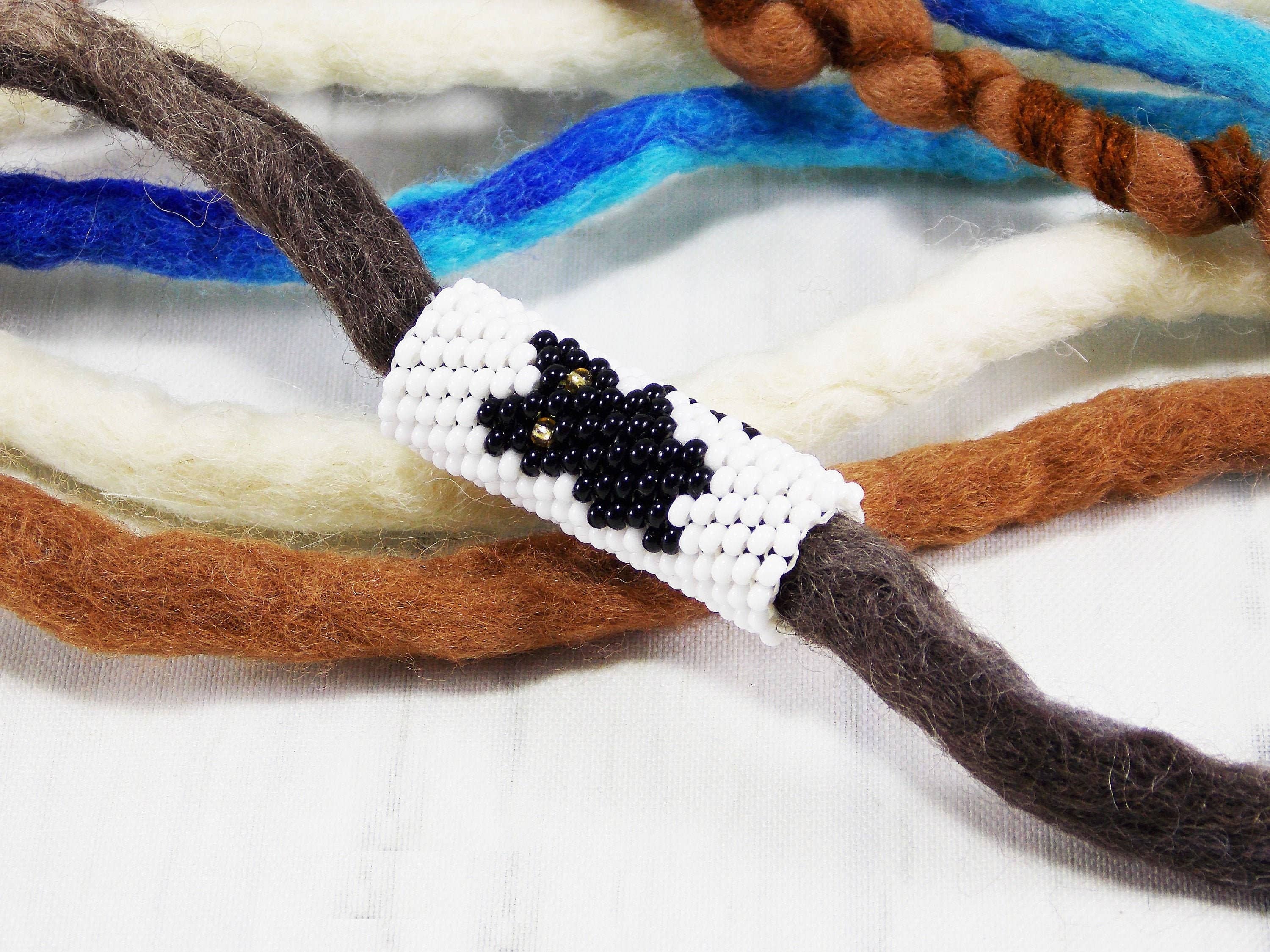 Ninolia – wholesale Pärlor – Svart katt fruktan pärlor 8 mm hål Dreadlock ärm Kattunge Kitty Husdjur Djur Loc Smycken Miniatyr Manschett för hår Peyote Schmuck8