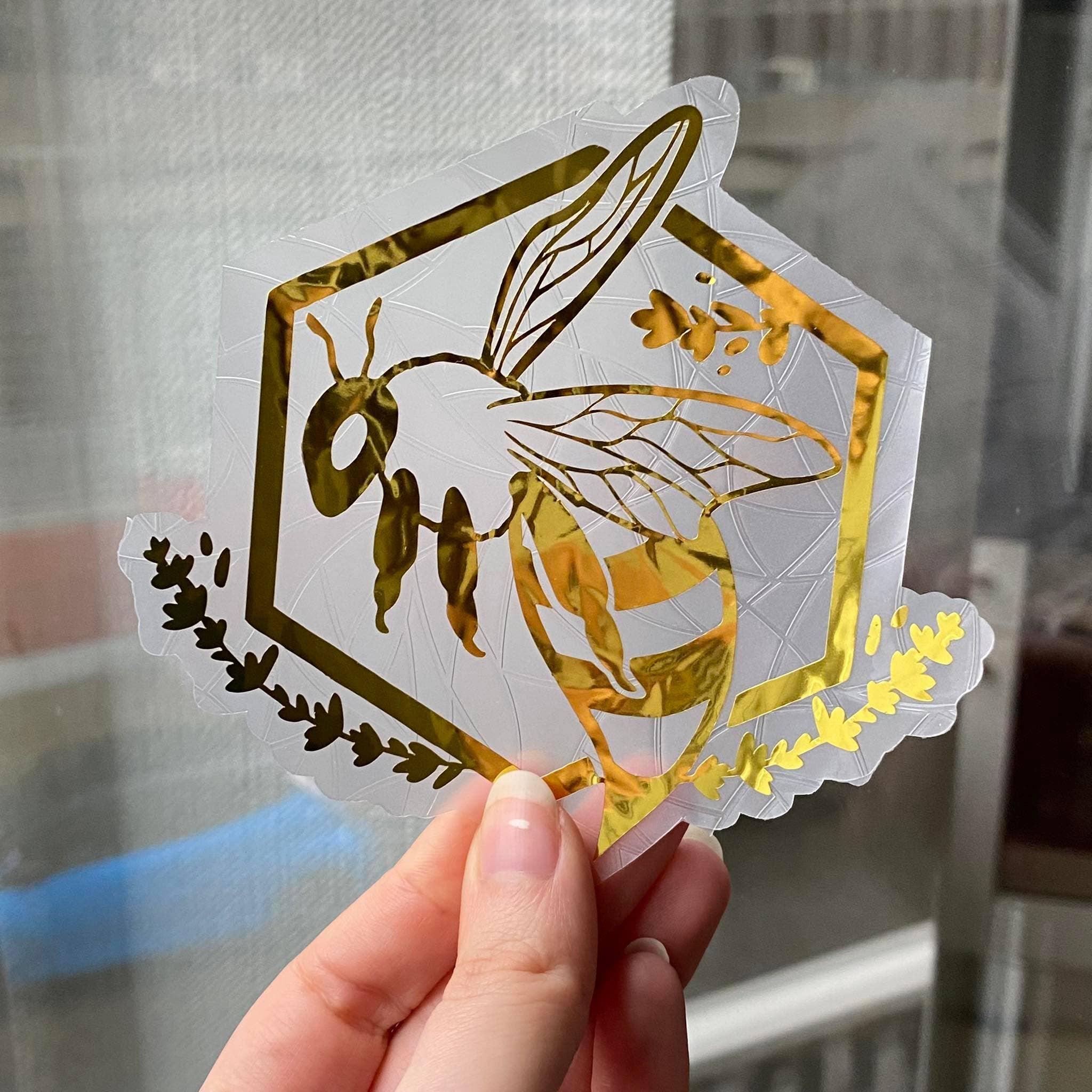 Arthelios Studio - Wholesale Suncatcher - Suncatcher Decals “Bee Flower”1