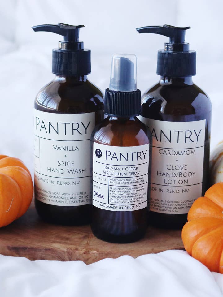 Holiday Air + Linen Spray Christmas Air Freshener, 4 oz for wholesale by Pantry Products - Skin, Body, + Wellness