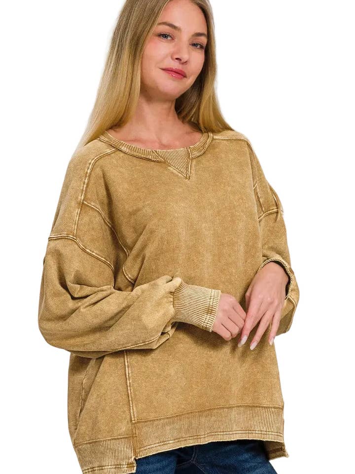 Pull à col rond en molleton français Zenana délavé à l'acide pour la vente par Garden Naked