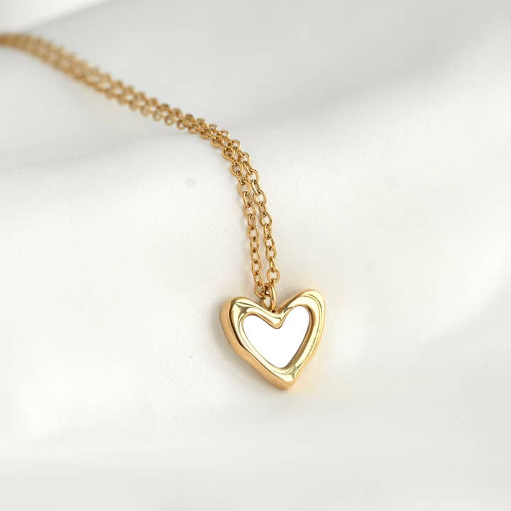 Blueyejewelry - Wholesale Pendant/charm necklace - Mother of Pearl Charm Necklaces-Heart Necklace-Star Pendant