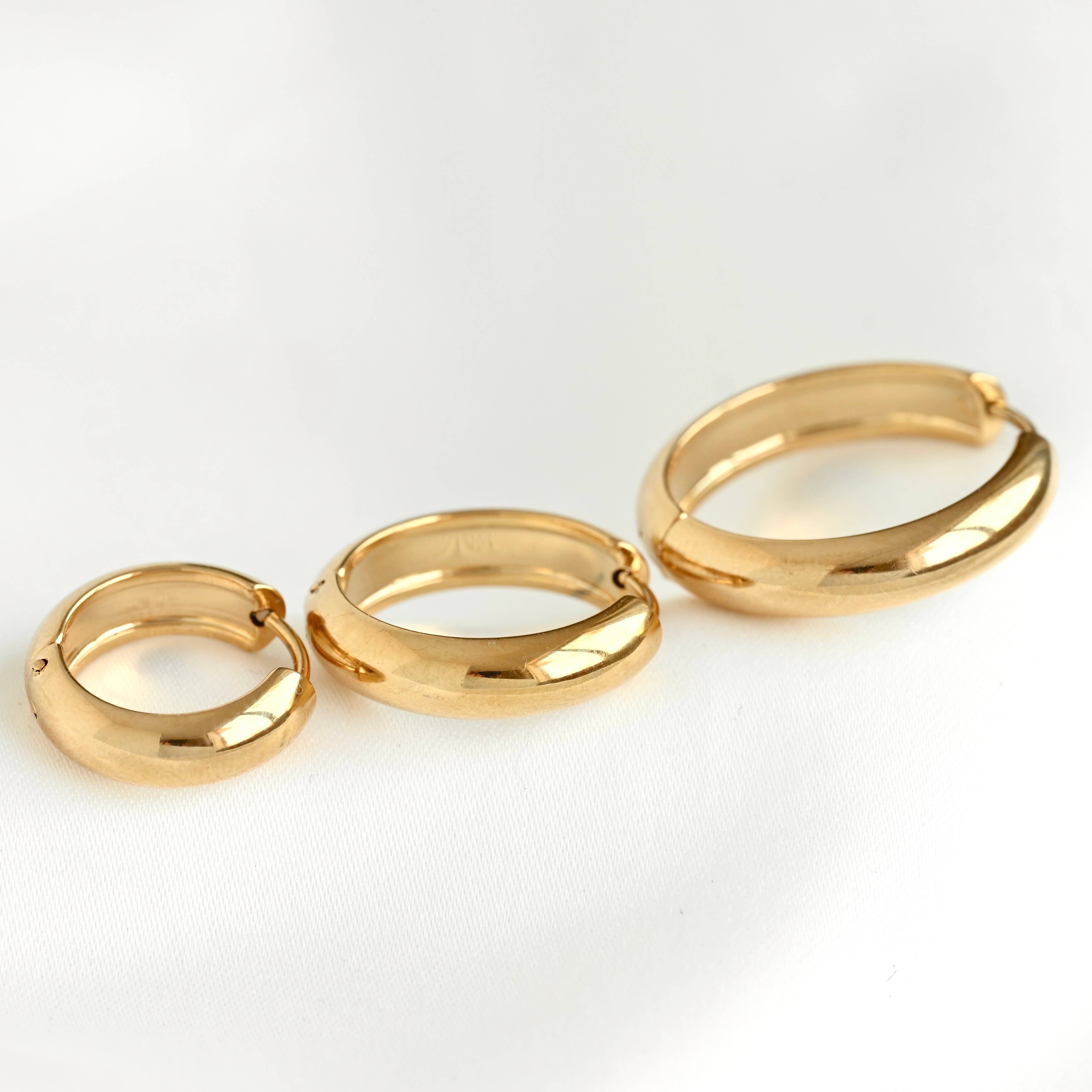 Blueyejewelry - Wholesale Hoop Earrings - Medium Bold Hoops - Waterproof Lightweight Hoop Earrings1