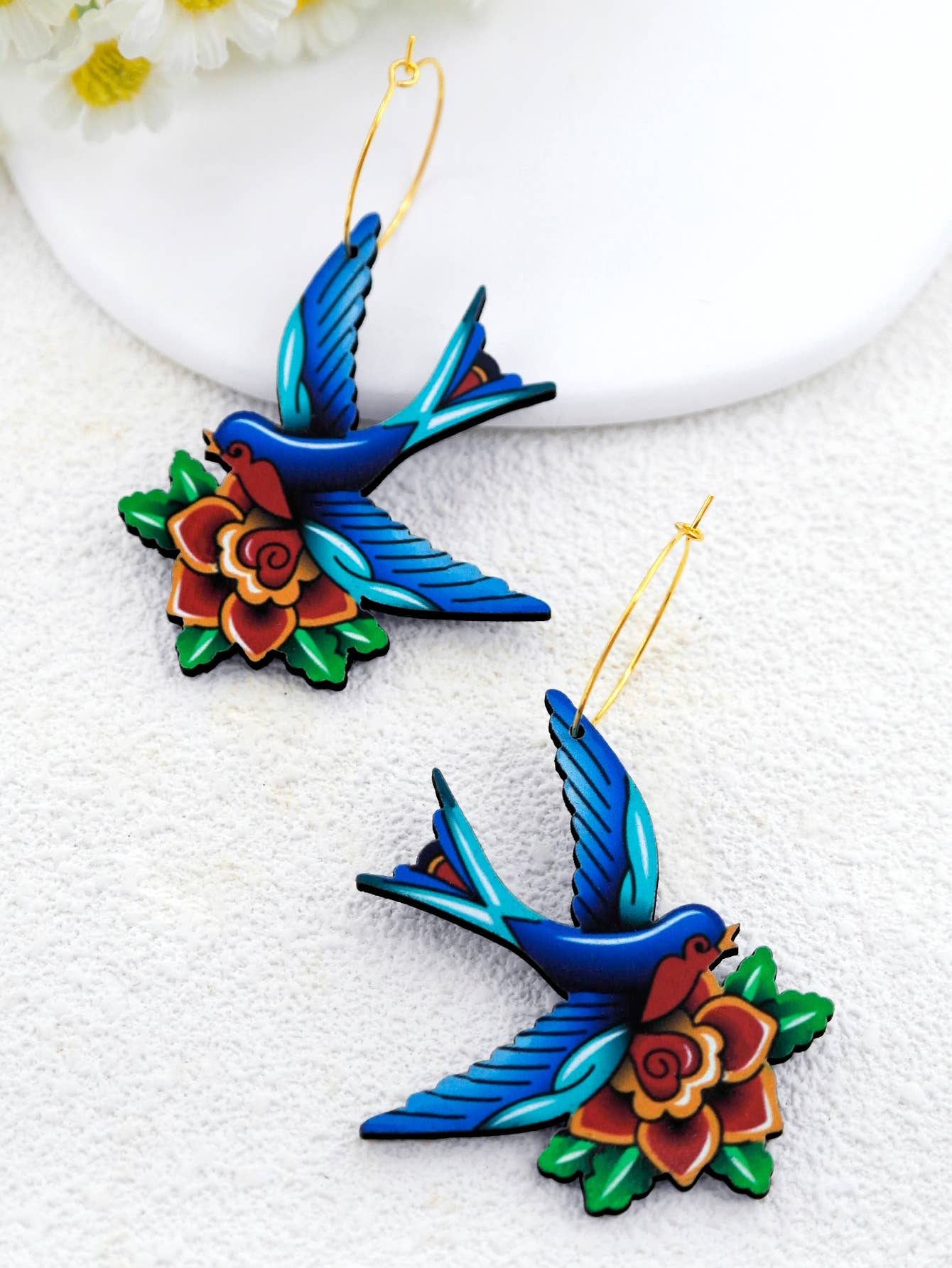 HappyJewelrySupplies - Vente Boucles d'oreilles pendantes - Boucles d’oreilles en bois hirondelle bleue et fleurs éclatantes2