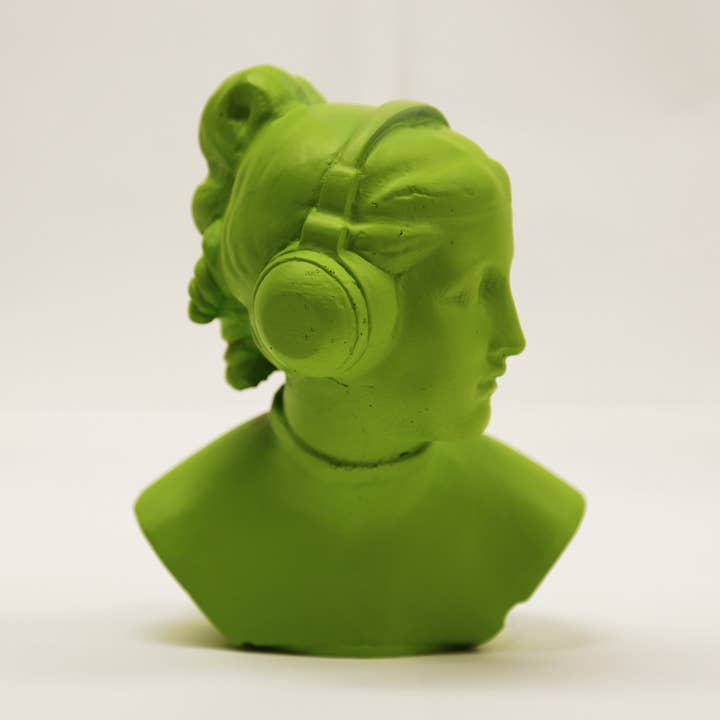 Ninfa Techno Verde y otras tendencias de Resultados para accesorios tecnologicos al por mayor. Devoluciones gratuitas y condiciones de pago a 60 días en Faire en Faire.