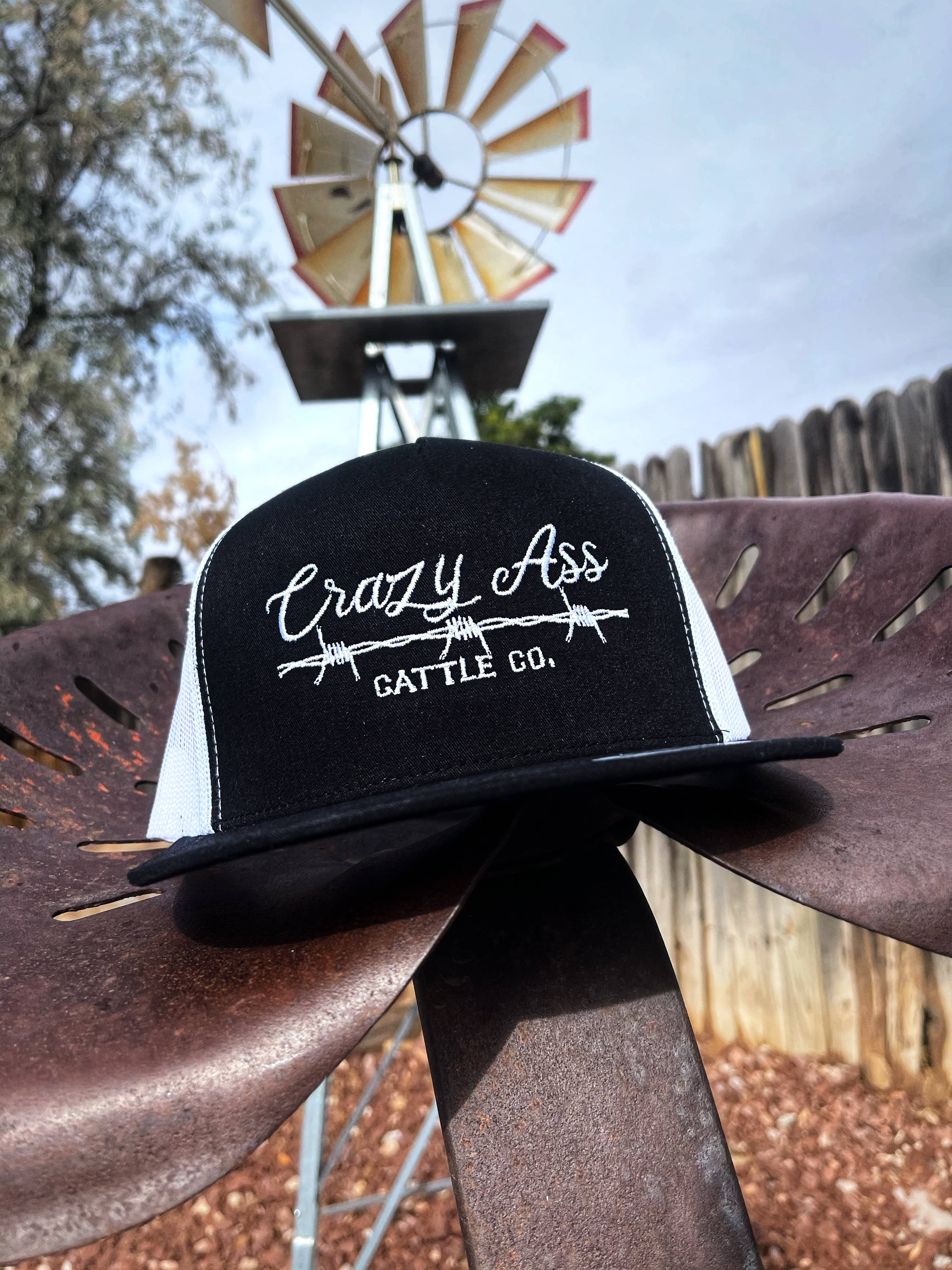 Buckin Barn Wholesale – wholesale Truckerkeps – Dam – Crazy ass boskap Taggtråd hatt