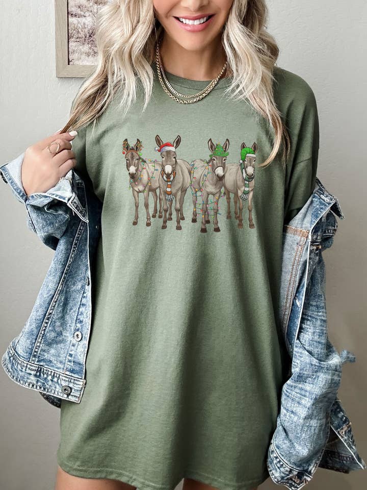 Donkey Merry Christmas Shirt, Farm Donkey Xmas Lights shirt voor wholesale door SONDO DESIGN LTD