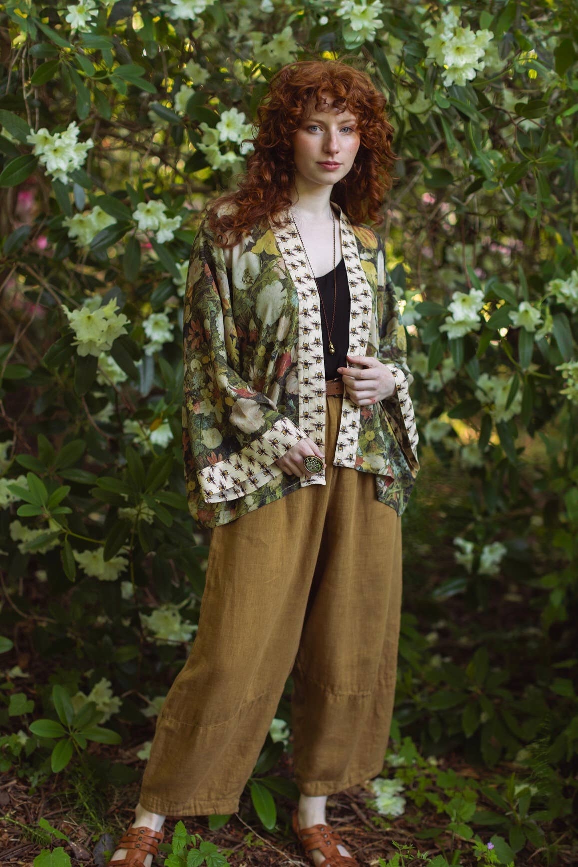 Market of Stars (USA) - Wholesale Kimono - Women's - I Dream In Flowers Pixie Duster Cropped Kimono w/ Bees6