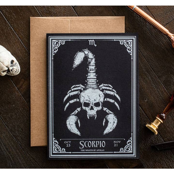 Carte du zodiaque Scorpion (23 octobre - 21 novembre) pour la vente par Spooky Cat Press