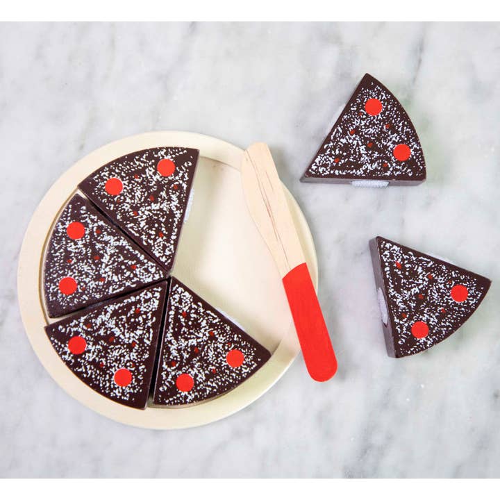 New Classic Toys EU - Wholesale Toy Set - Kids - Sliced Cake - Chocolate
