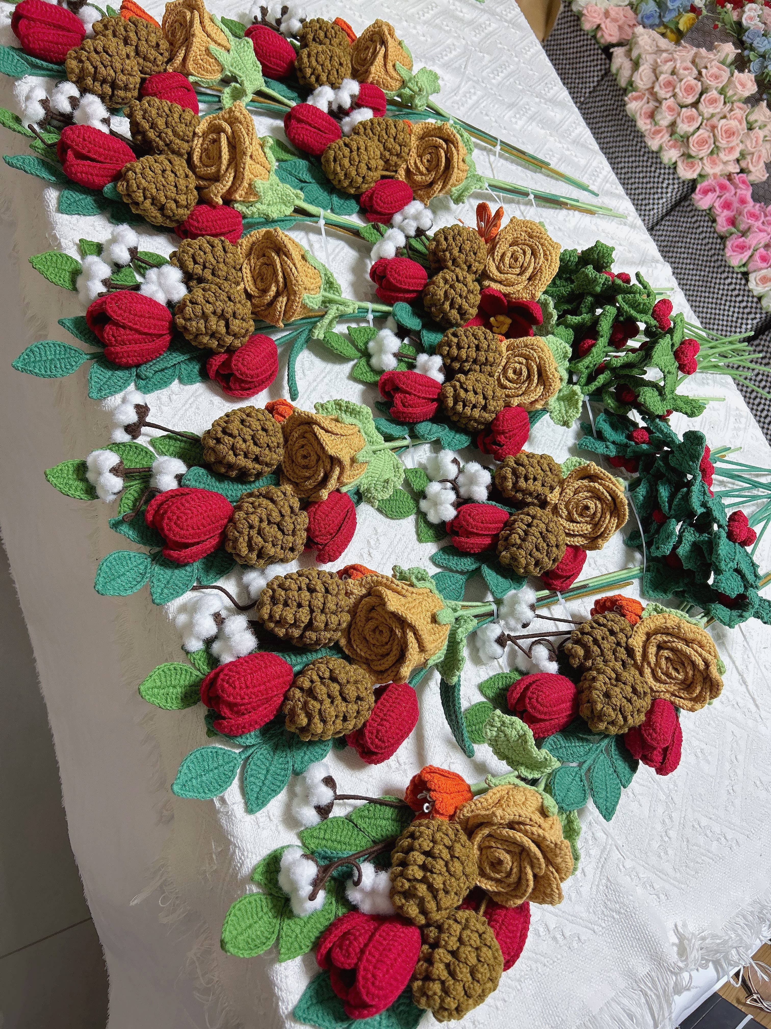 Lilyrosy（Duty free) – Decoração de Natal por atacado – Tulipa de Croché, Bouquet de Rosas, Presentes Feitos à Mão, decoração de férias1