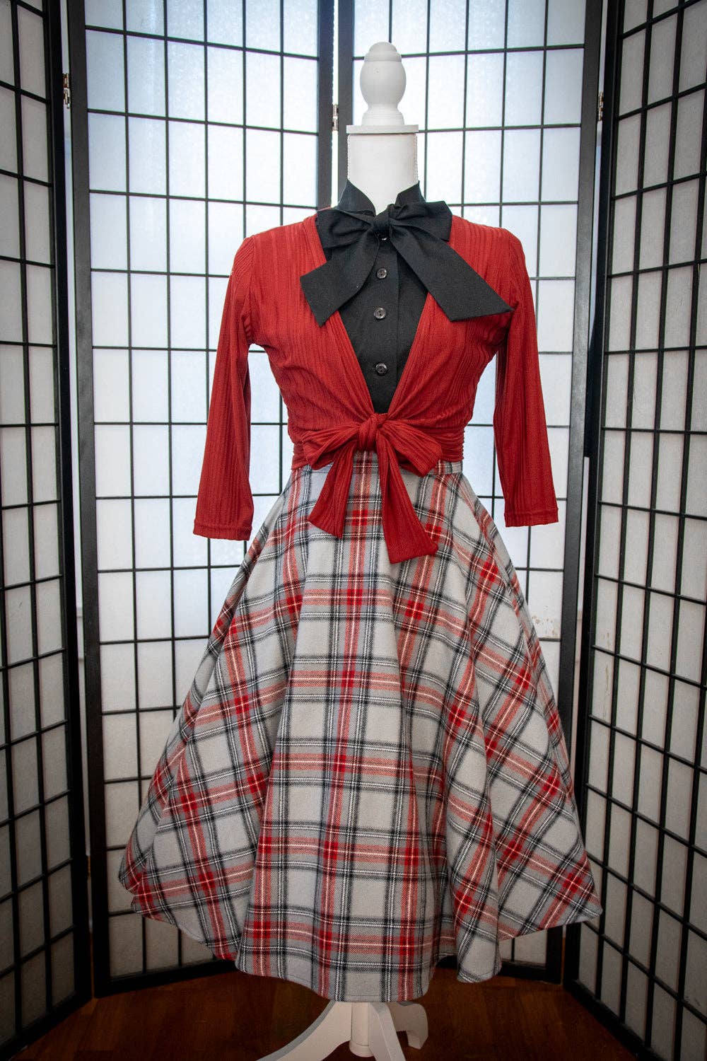 Heart of Haute - Wholesale Skirt - Women's - Haute Circle Skirt - Flannel, Grey Plaid4