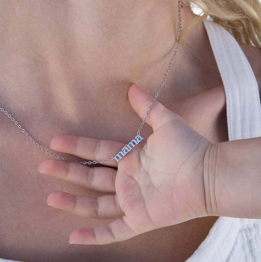 WJW – Großhandel Kette mit Anhänger/Charm – 18K Gold PVD Edelstahl Mama Charm Halskette1