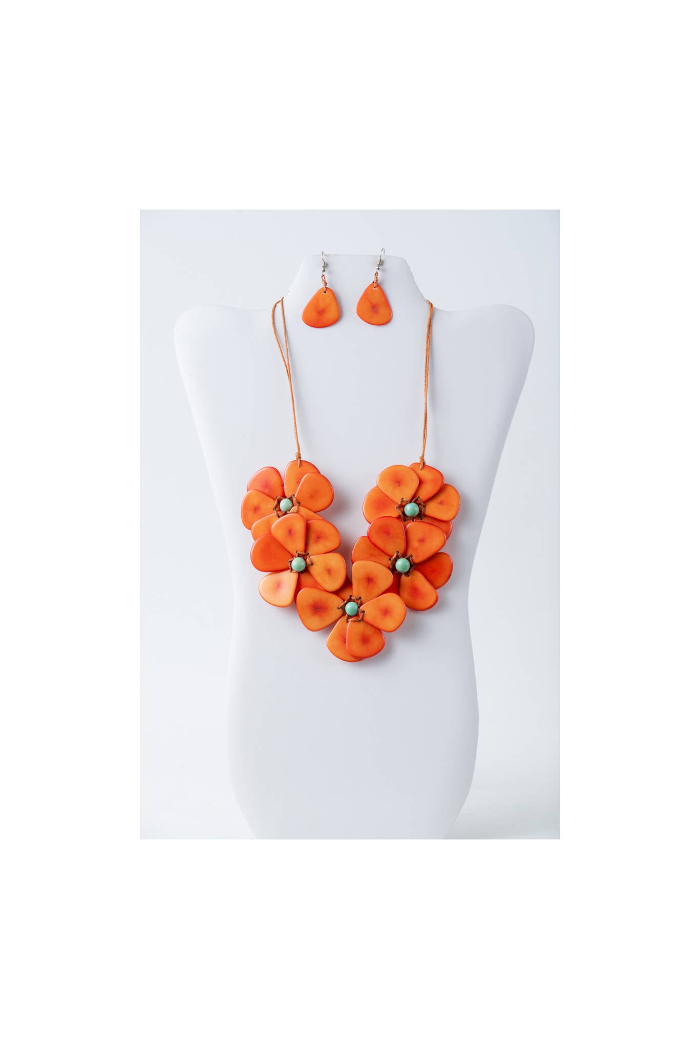 TaguArtsy - Vente Parures de bijoux - Ensemble de colliers Tagua bio Becca Flower1