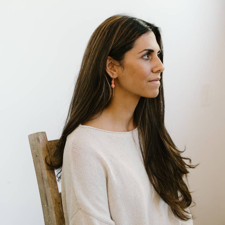 Mira Kauai - Wholesale Hangende/ronde oorbellen - Pikake dubbele oorbellen4