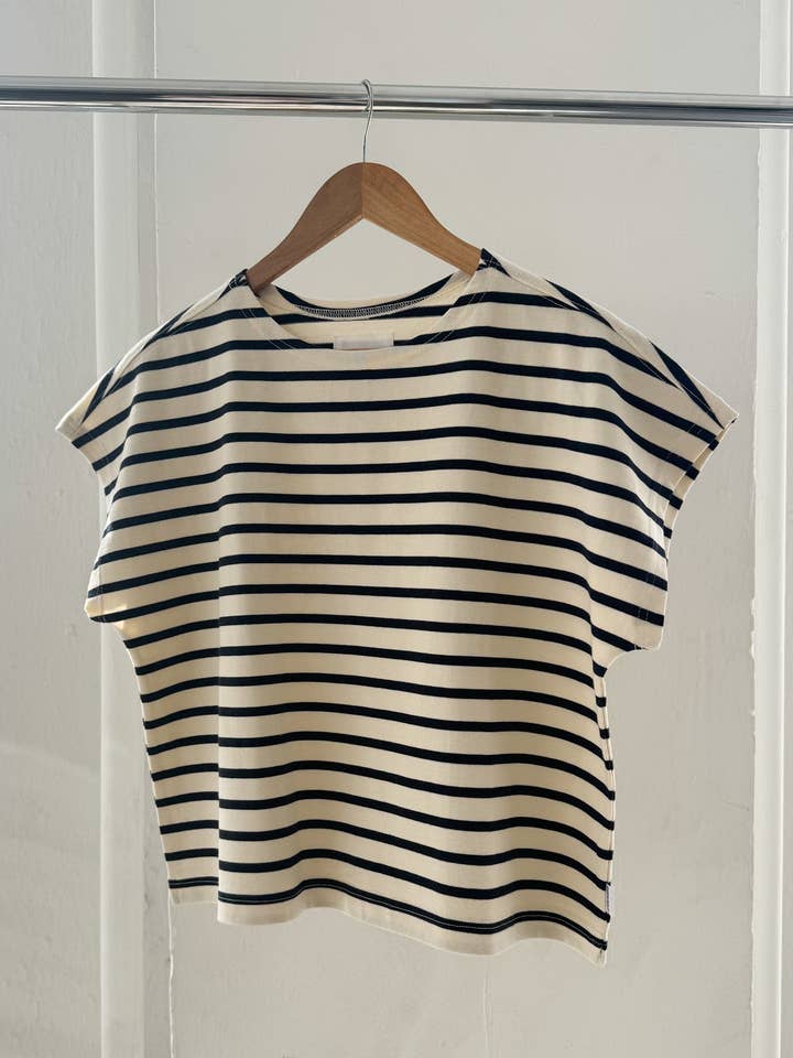 Le Bon Shoppe - Wholesale Knit Top - Women's - Manon Tee ( 2XS/S - 2M/L )6