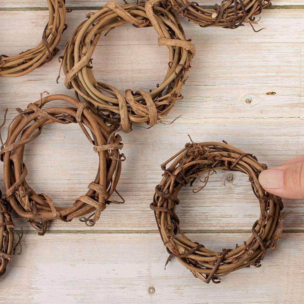 Factory Direct Craft - Wholesale Wreath - 3-Inch Natural Grapevine Wreath - Rustic Vine Twig Decor2