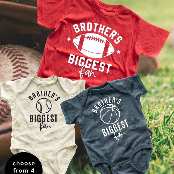 Brorsans största fan - (Välj din sport) - Barn STJÄRNA T-shirt för wholesale av Little Mama Shirt Shop