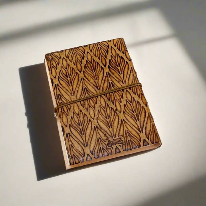 Soothi | Containers Of Creativity - Vente Journal intime - Journal en cuir avec citation de John Muir - "Les montagnes m'appellent" Journal d'aventure4