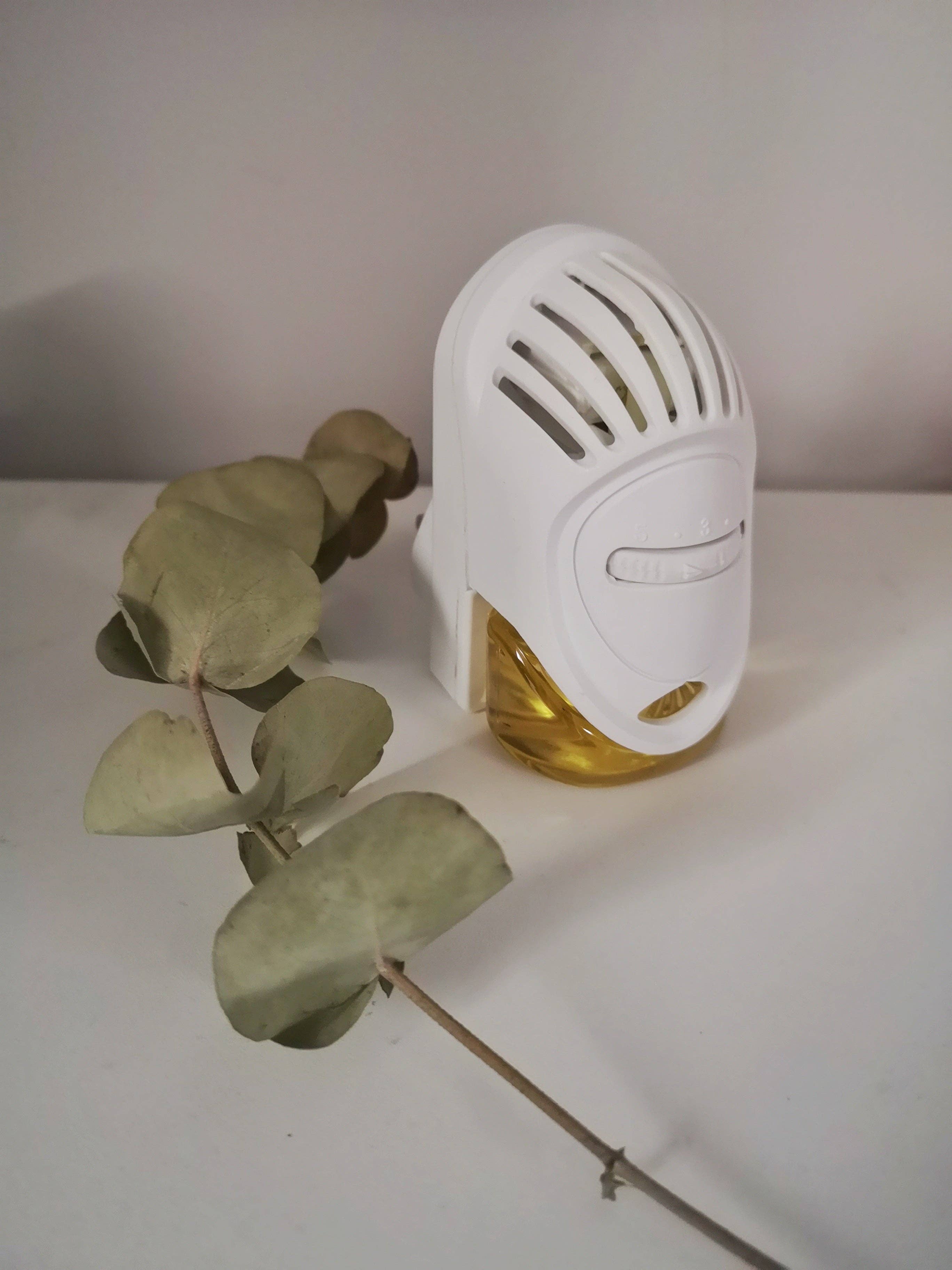 Magick Melts - Wholesale Air freshener - Luxury Plugin Air Fresheners (feminine, sweet, and spicy scents)