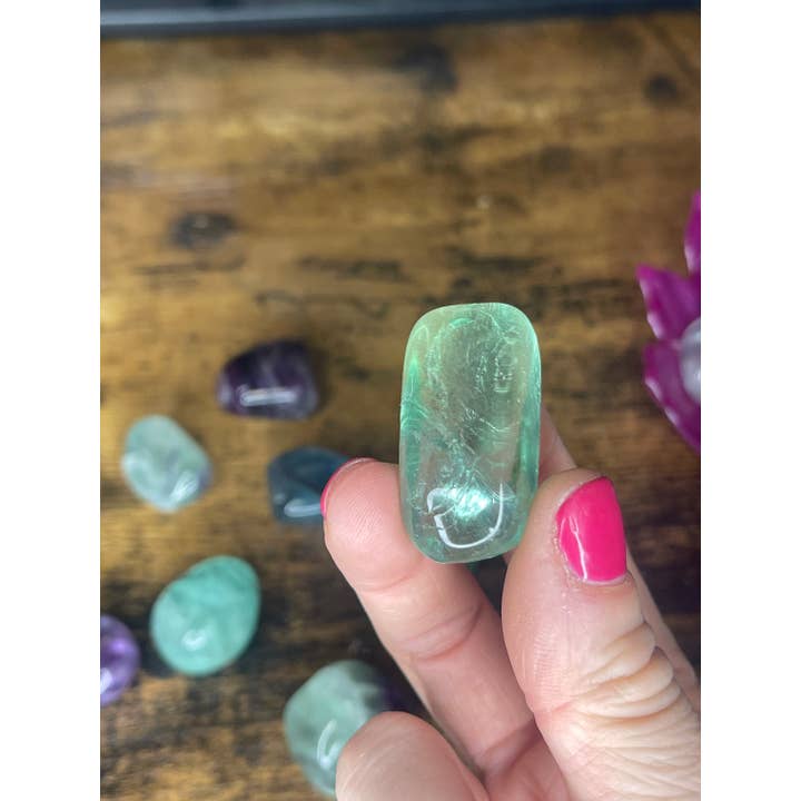 Tumbledshop - Wholesale Spiritual Stone/Crystal - Rainbow Fluorite Tumbled Stones, Banded Fluorite Crystals